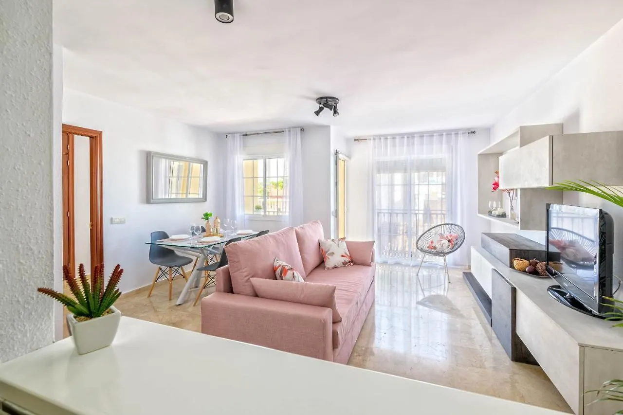 Wintowinrentals - La Estancia Free Parking Malaga Apartament